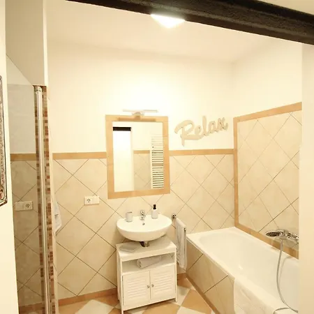 Apartment Secret Hideaways Zentrales Newyork-designapartment Mit 2 Betten Nahe Messe L Flughafen Duisburg